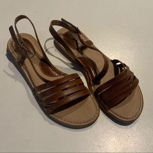 B.o.c sandals size 9